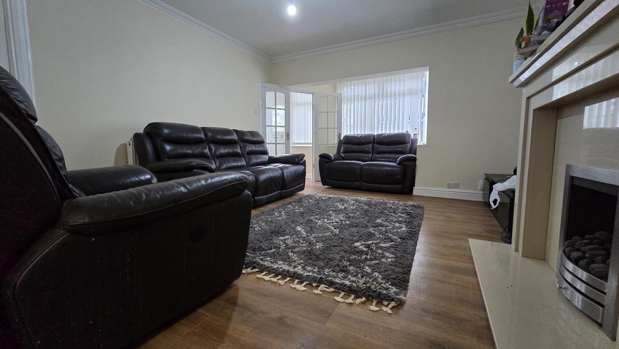 Entire Three Bedroom House In Birmingham Exterior foto